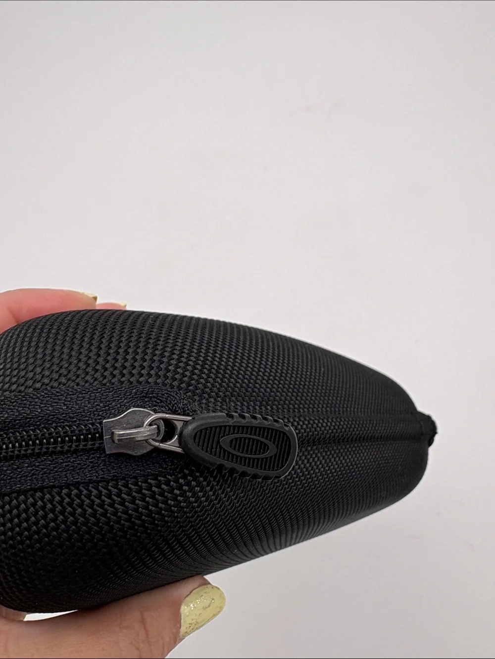 Oakley Black Zippered Hard Clamshell Sunglasses Case